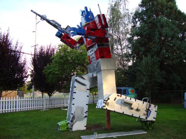 giant optimus prime statue halloween 2010