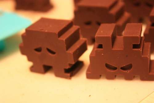 Geekerie du soir : Le moule a chocolats Space Invaders